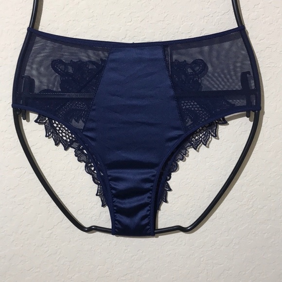 💖SALES🔻 💖Victoria Secret Sexy Cheeky Panty Double Dragons - Picture 5 of 15